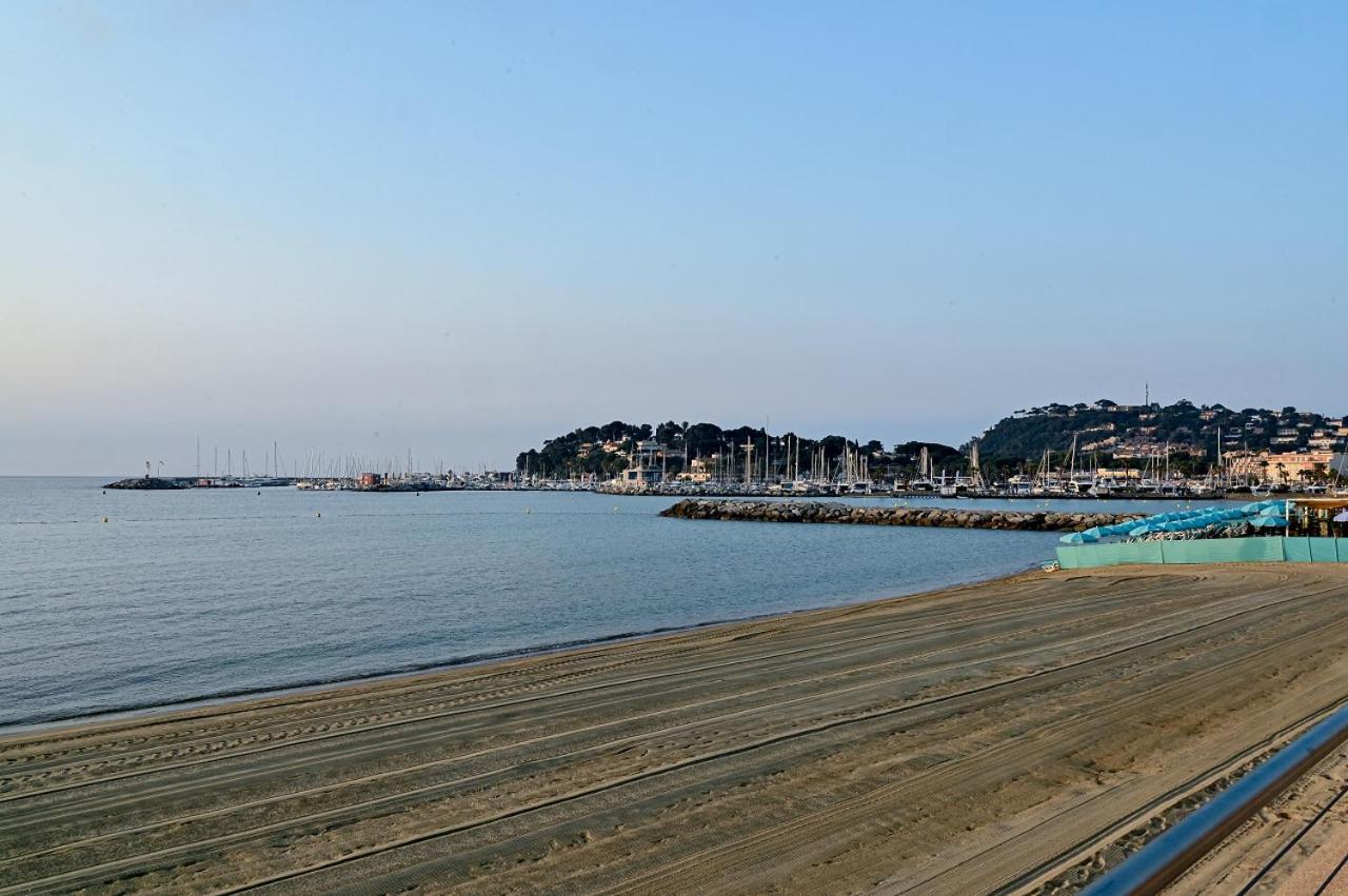 Hôtel Rivazur Cavalaire-sur-Mer Exterior foto